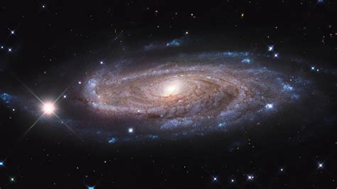 Hubble Space Telescope Animation Of Spiral Galaxy Ugc Youtube