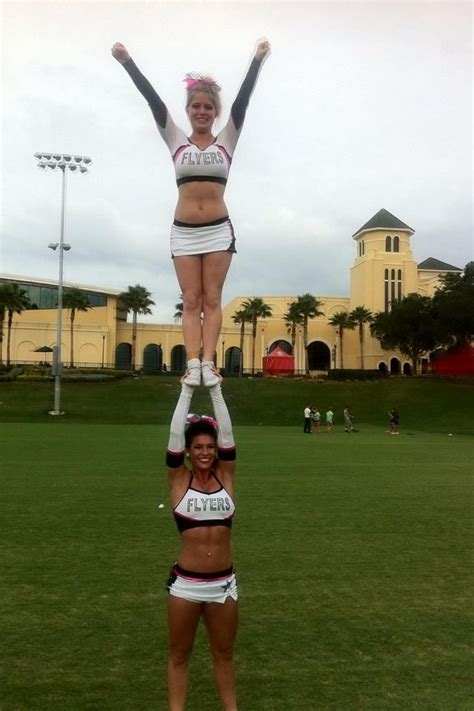 Flyers Quebec Canada Cheer Stunts Cheer Workouts Competitive Cheer