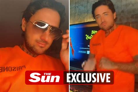 Tv Star Stephen Bear Blasted For Dancing In Orange Prisoner Costume
