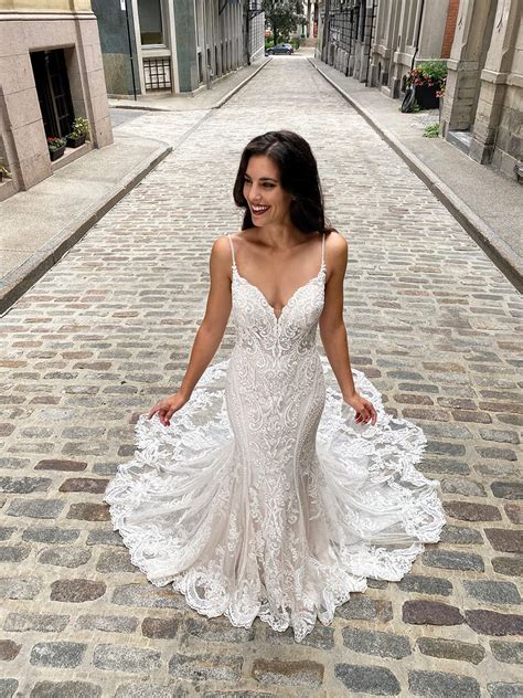 With a style influenced by the fashion houses of europe and the fashion center of new york, each essense. Wedding Dress SKY201 Arya 2021 Collection - Eddy K Bridal ...