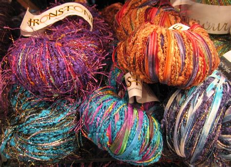When you're ready to change colors be sure you've taken off the second loop and knitted all of the way around the loom. Asheville Home Crafts: New Yarns and Colors from Ironstone