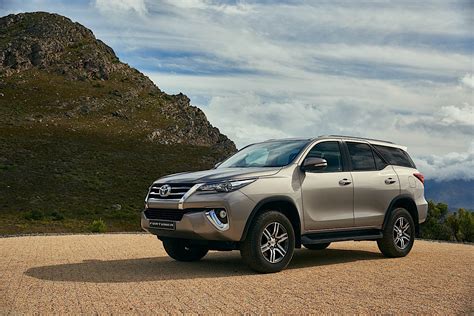 Toyota Fortuner Specs And Photos 2015 2016 2017 2018 2019 2020