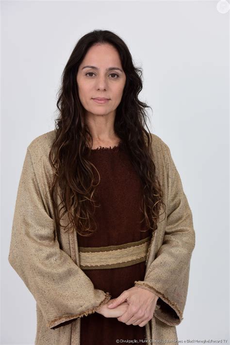 Maria De Nazaré Cláudia Mauro é Mãe Do Messias Na Segunda Fase Da Novela Jesus Purepeople