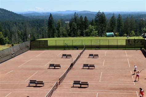 Clay Tennis On Scenic Bear Mountain In Victoria Bc The Tennis Tourist