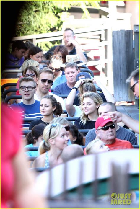 Chloe Moretz And Kaitlyn Dever Ride Roller Coasters At Disney Photo 3776671 Chloe Moretz