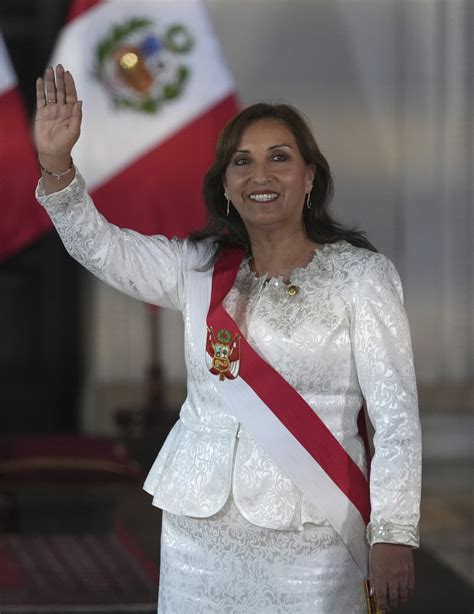 Perus President Asks Cabinet To Take Anti Corruption Pledge Wtop News