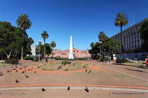 Vista Panorámica De La Plaza De Mayo La Casa Rosada Plaza De Mayo