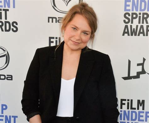 Inside The Life Of Actress Merritt Wever From “the Walking Dead”