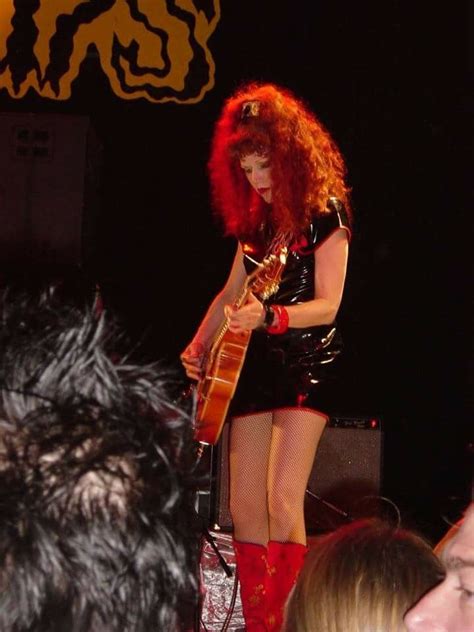 Poison Ivy The Cramps The Cramps Rock And Roll Girl Women In Music