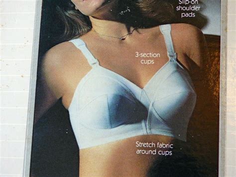 New In Box Vintage Exquisite Form Bra Bullet Pointed White Soft Cup