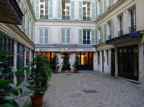 16 Rue Chaptal 75009 Paris France - Fontaine – rue Grange Batelière – Paris (75009)