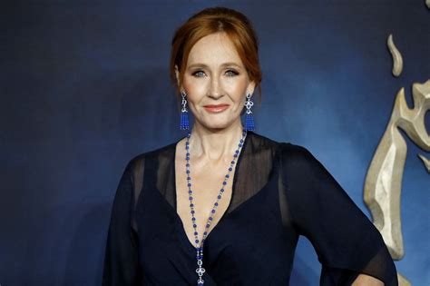 J K Rowling La Créatrice D’harry Potter Lance Un Appel Aux Dons Et Annonce être Prête à