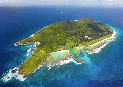 Fregate Island - The Worlds Most Beautiful Island | Oak island, Private island, Oak island nova ...