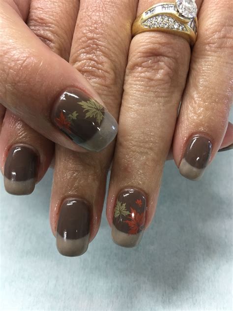 Fall Creamy Brown And Taupe French Stamped Fall Leaves Gel Nails Unghie