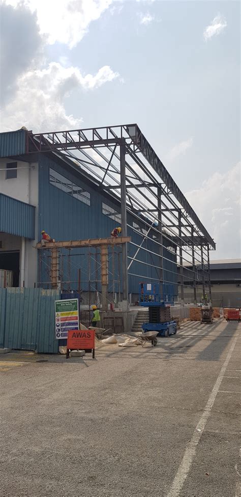 The bukit raja factory produces steel bars, steel billets, which are the feed stock for the rolling mill in petaling jaya. Sensata Technologies Malaysia Sdn Bhd (Subang Jaya) - YBE
