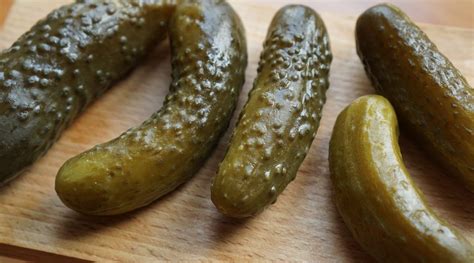 Heres What Happens To Your Body Just One Day After Eating A Pickle