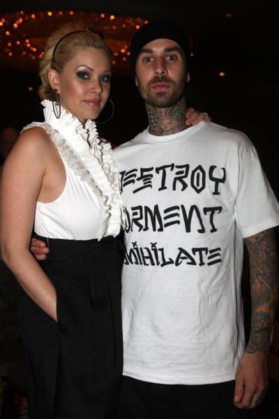 Shanna Moakler I Caught Travis Barker Banging Kim Kardashian Hes Obsessed With The Whole