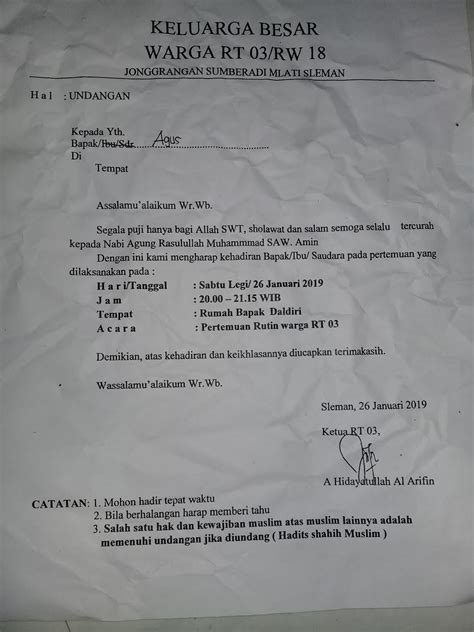 Berikut contoh surat undangan rapat panitia hut ri 17 agustus dalam format ms word, silahkan didownload pada link dibawah ini jika membutuhkannya. Contoh Surat Undangan Rapat RT / RW