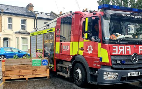 Fire Engine Vs Fire Truck Uk Cindi Poulin