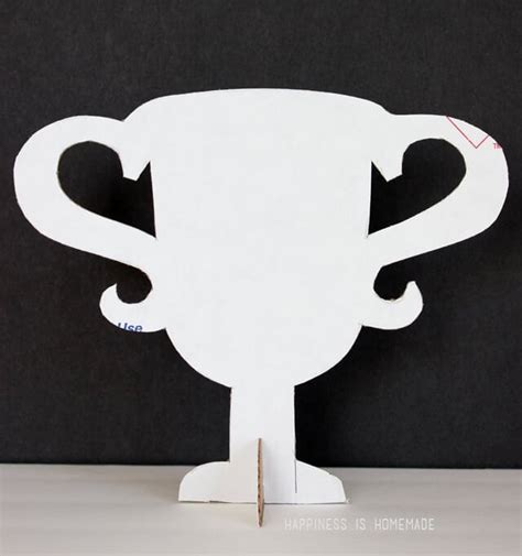 Kids Craft: DIY Father's Day Trophy - Happiness is Homemade