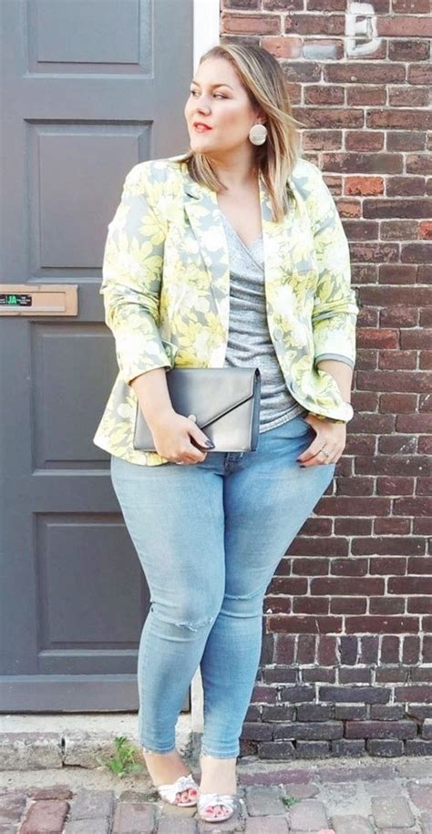 Cute And Preppy Plus Size Date Night Outfits