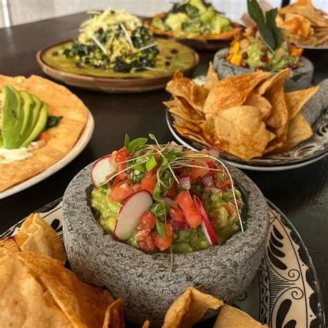 12 Best Mexican Restaurants In Chicago To Eat At In 2023 What To Order