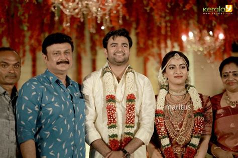 Maniyan Pillai Raju Son Wedding Photos
