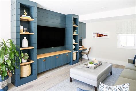 blue cottage living room  light gray sofa  blue