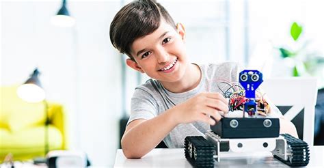 5 Reasons Why You Should Introduce Robotics To Your Kids