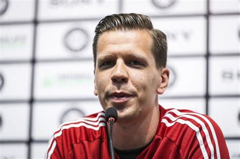After starting his career at legia warsaw, szczęsny signed for arsenal in 2006, where he made his professional debut in 2009. Wojciech Szczęsny „śpiewa", a Marina twerkuje! Szalona ...