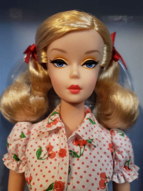 Willows Wi Cherry Pie Picnic Barbie Doll 2014 Gold Label Mattel Cgt29 Nrfb Ebay