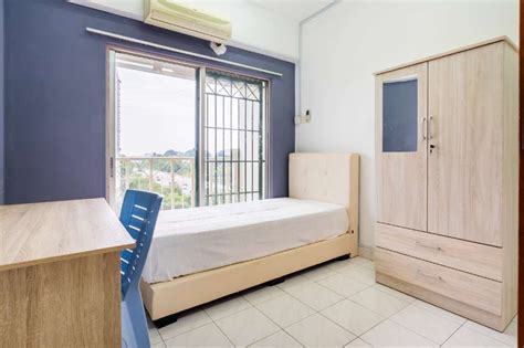 View a detailed profile of the structure 1300236 including further data and descriptions in the emporis. Arena Green Apartment Balcony Suite Nearby Pavillion 2 ...
