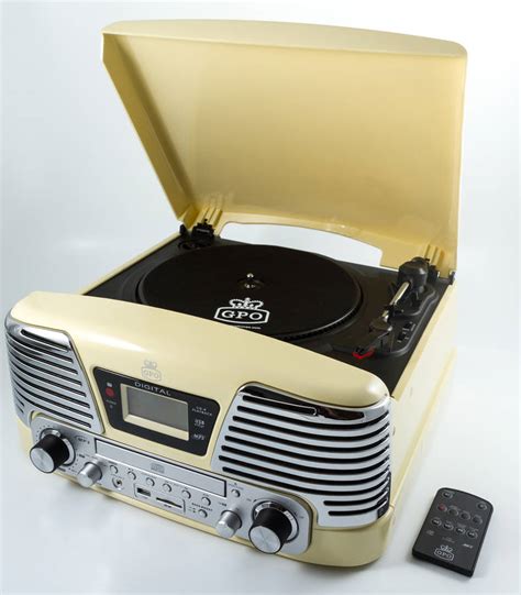 Gpo Memphis Retro Style Vinyl Record Player By Protelx Ltd