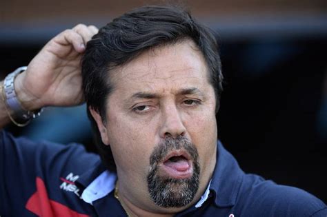 Las noticias de última hora, verídicas y sin censuras de ricardo caruso lombardi. Sarmiento manager Caruso Lombardi fights with his own fans ...
