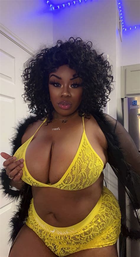 sexy ebony bbw in yellow bra and panties cufo510