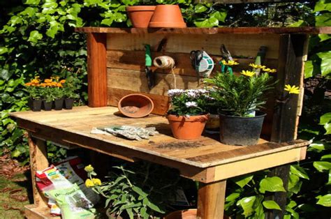 These diy garden wood projects are easy to build and make good use of materials you may already have. 15 DIY Garden Wood Projects To Boost Your Property Value ...