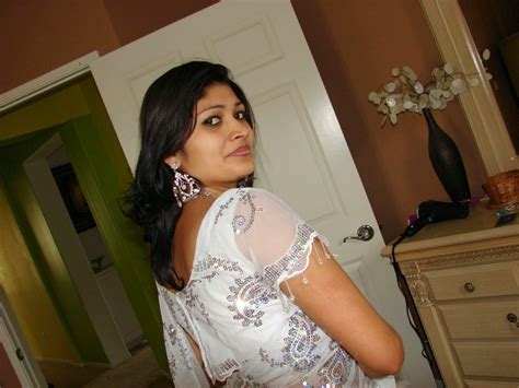 Indian Girls Hot Desi Housewife Photos On Home Housewife Photos