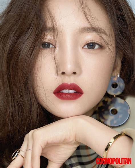 Goo Hara In Cosmopolitan Korea September 2018 Goo Hara Go Hara Cosmopolitan Beauty