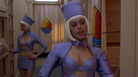 What S The Best Futuristic Uniform In The Entire Universe Fifth Element Costume Fifth