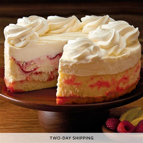 This was one of the desserts that i served to my guests at christmas dinner this year. The Cheesecake Factory Lemon Raspberry Cheesecake | Harry ...