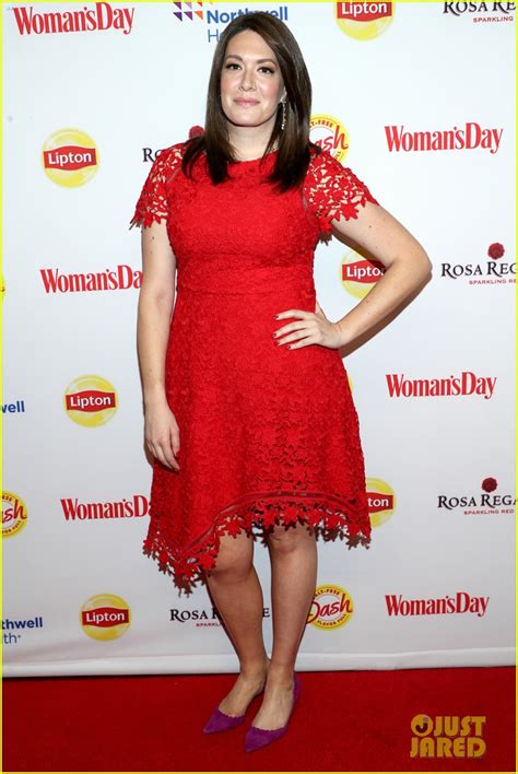 Sutton Foster Hits The Stage At Womans Day Celebrates Red Dress Awards