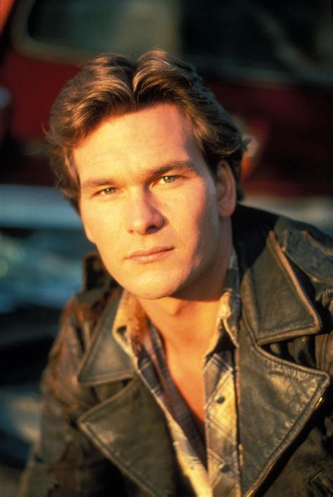 From bickering on set to the one line patrick swayze really hated, you'll have the time of your life reading through these fun facts about the beloved 1988 . Patrick Swayze Kimdir? - Sempatiklopedi