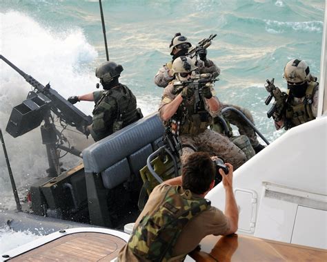 Navy SEAL Movie ACT OF VALOR - Images and Details — GeekTyrant