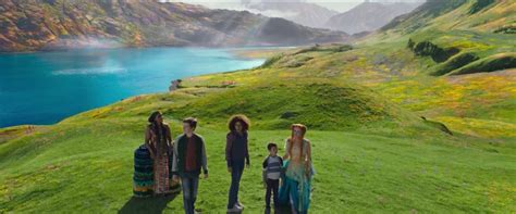 A Wrinkle In Time 2018 Movie Review Cinefiles Movie Reviews