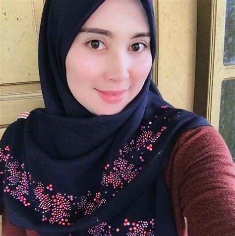 B 006 (maroon) , b 002 (purple), b 001 (light grey). Tudung bawal exclusive - Publications | Facebook