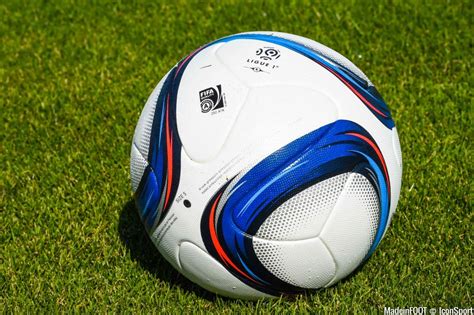 The latest ligue 1 news, rumours, table, fixtures, live scores, results & transfer news, powered by goal.com. Photos Foot - Ballon Ligue 1 - 30.06.2015 - Reprise de ...