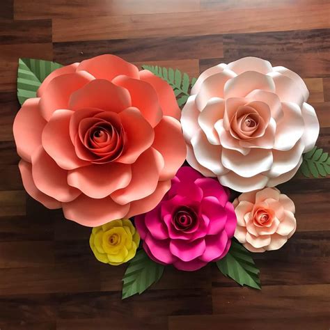 What i share below are some svg tiny paper flower template for cricut or cutting machine in general. Pin on flores de papel y decoracion de habitaciones