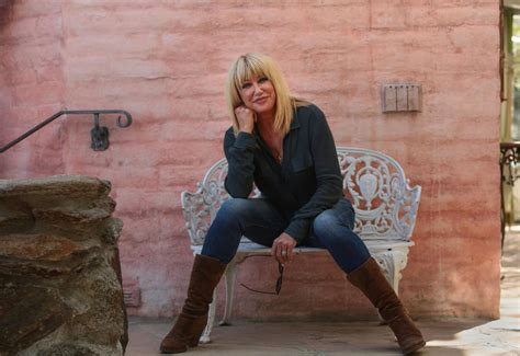 Suzanne Somers Back On Stage After Twenty Years