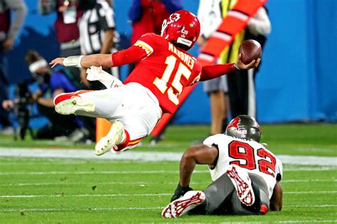 Super Bowl 55 Patrick Mahomes Incompletion Photos Are Stunning