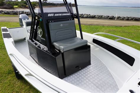 Extreme 605 Center Console Fishing Boat